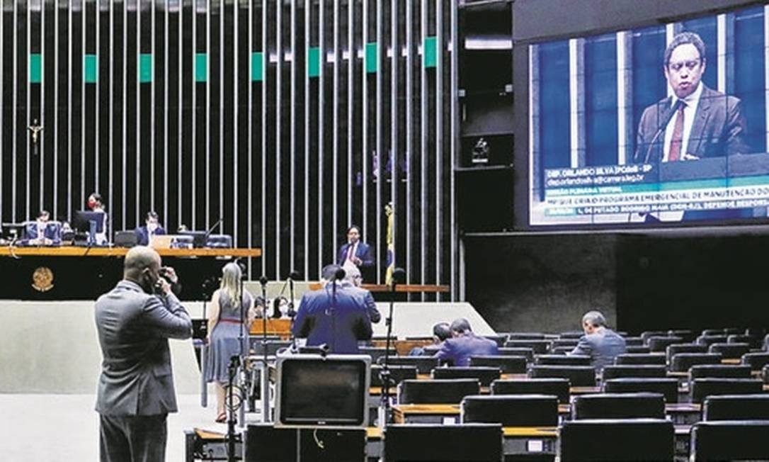 Câmara aprova MP 936, que permite redução de jornada. Entenda as mudanças - Abrasel