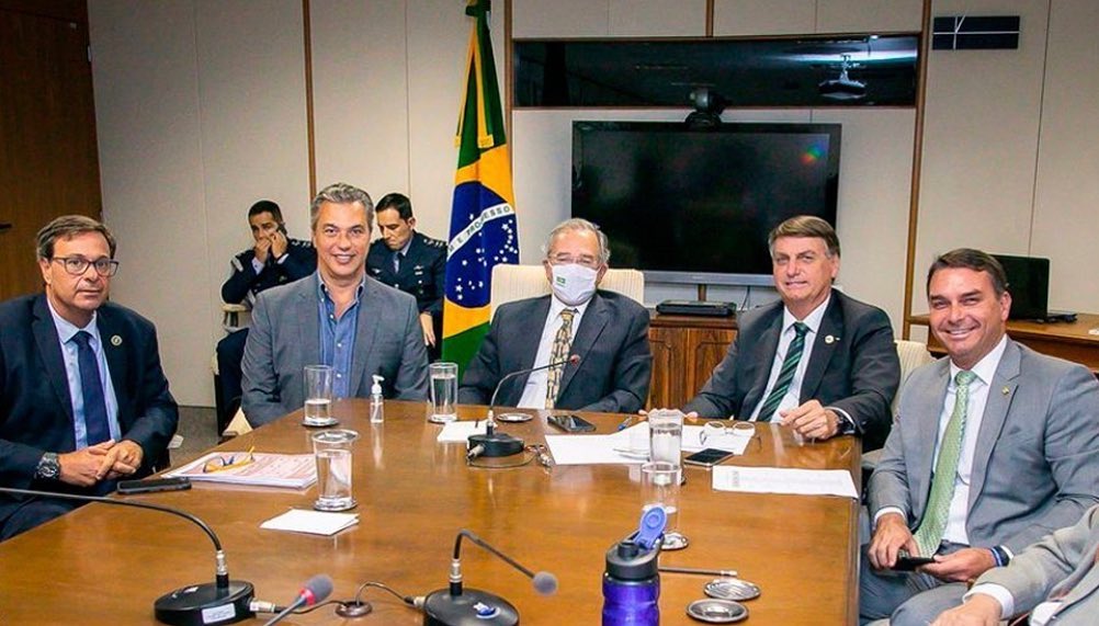 Governo federal estuda medidas para atender setor de bares e restaurantes - Abrasel