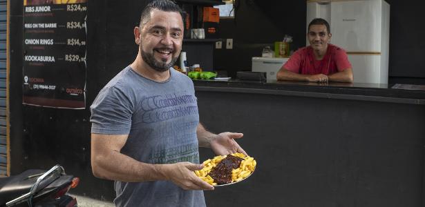 'Outbêco', versão genérica de restaurante faz sucesso em comunidades do Rio - 20/01/2021 - UOL TAB