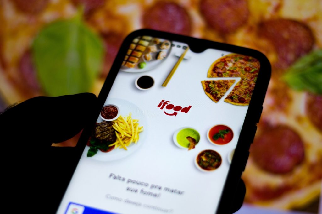 iFood e Kroton se unem para formar um milhão de profissionais - Forbes Brasil