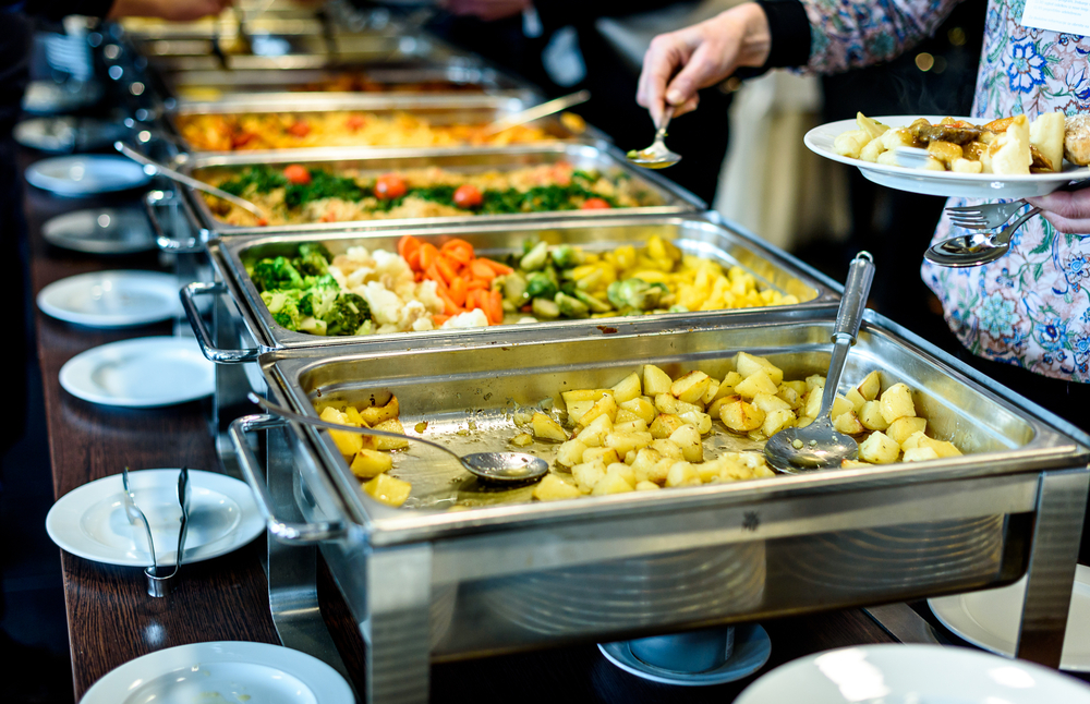 Consumidores pretendem reduzir gastos com alimentação fora do lar - Mercado&Consumo